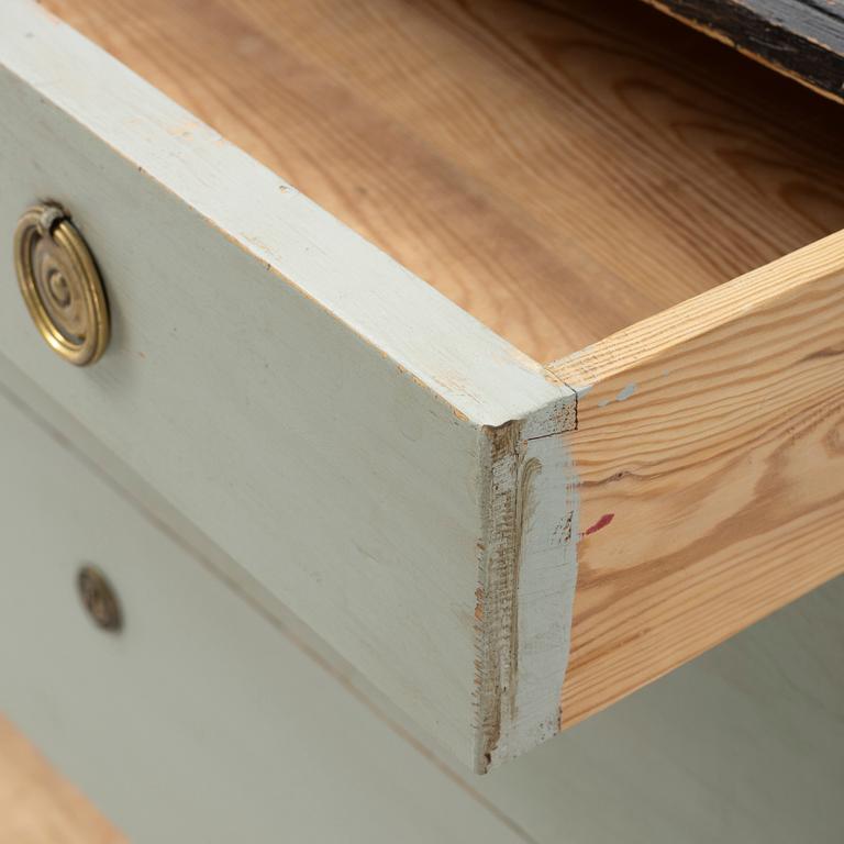 Byrå, gustaviansk stil, tidigt 1900-tal.