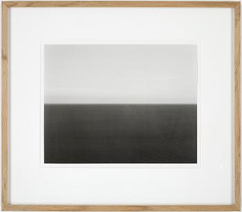 Hiroshi Sugimoto · HIROSHI SUGIMOTO, offsetlitografi, osign, Nr 370 "Caribbean Sea Yucatan 1990".