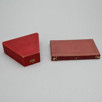 SALTKAR OCH KAFFESKEDAR, 17 delar, silver, bla. Tyskland, 1900-tal. Total vikt ca 232 gram.