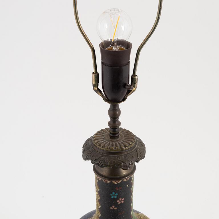 A Chinese cloisonné vase/table lamp, early 20th century.