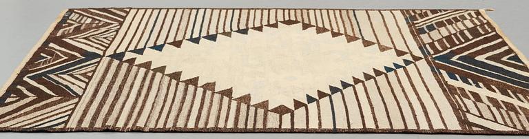 Viveca Nygren, A carpet, flat weave, ca 227,5-228 x 192,5-193,5 cm, signed KLH VN.