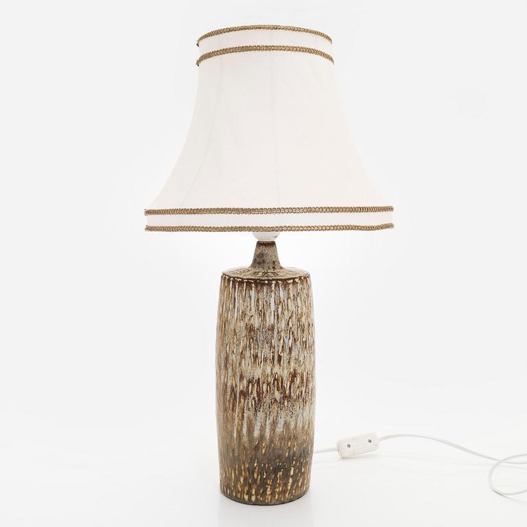 Gunnar Nylund, a stoneware table lamp and pen holder, Rörstrand, mid-20th century.