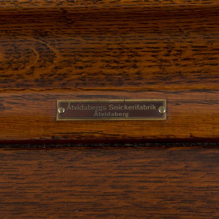 BOKSKÅP, 5 sektioner, Åtvidabergs Snickerifabrik.