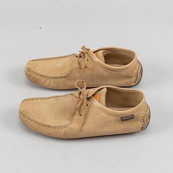 Louis Vuittion, a pair of suede shoes, size 37.