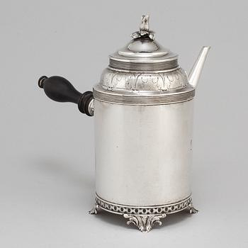 A Swedsih early 20th century silver coffee-pot, mark of Gustaf Mollenborg, Stockholm 1906.