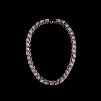 HALSSMYCKE, ARMSMYCKE, ÖRHÄNGEN och BROSCH, sterling silver. Sten & Laine 1989. Vikt tot. 80 g.