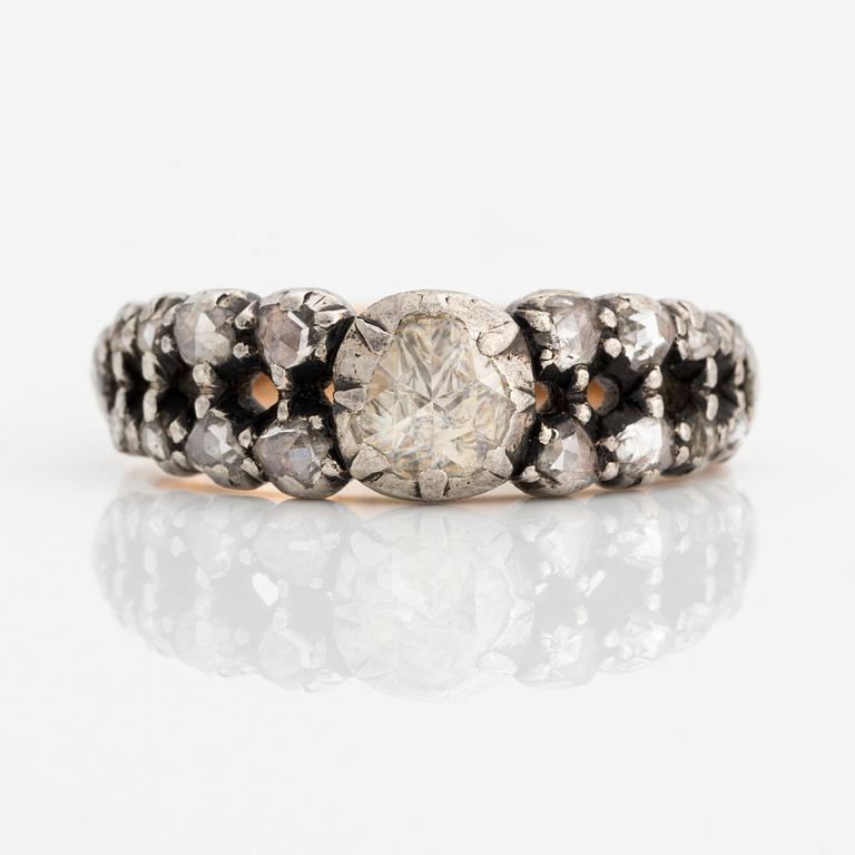 Ring in gold and silver with rose-cut diamonds.