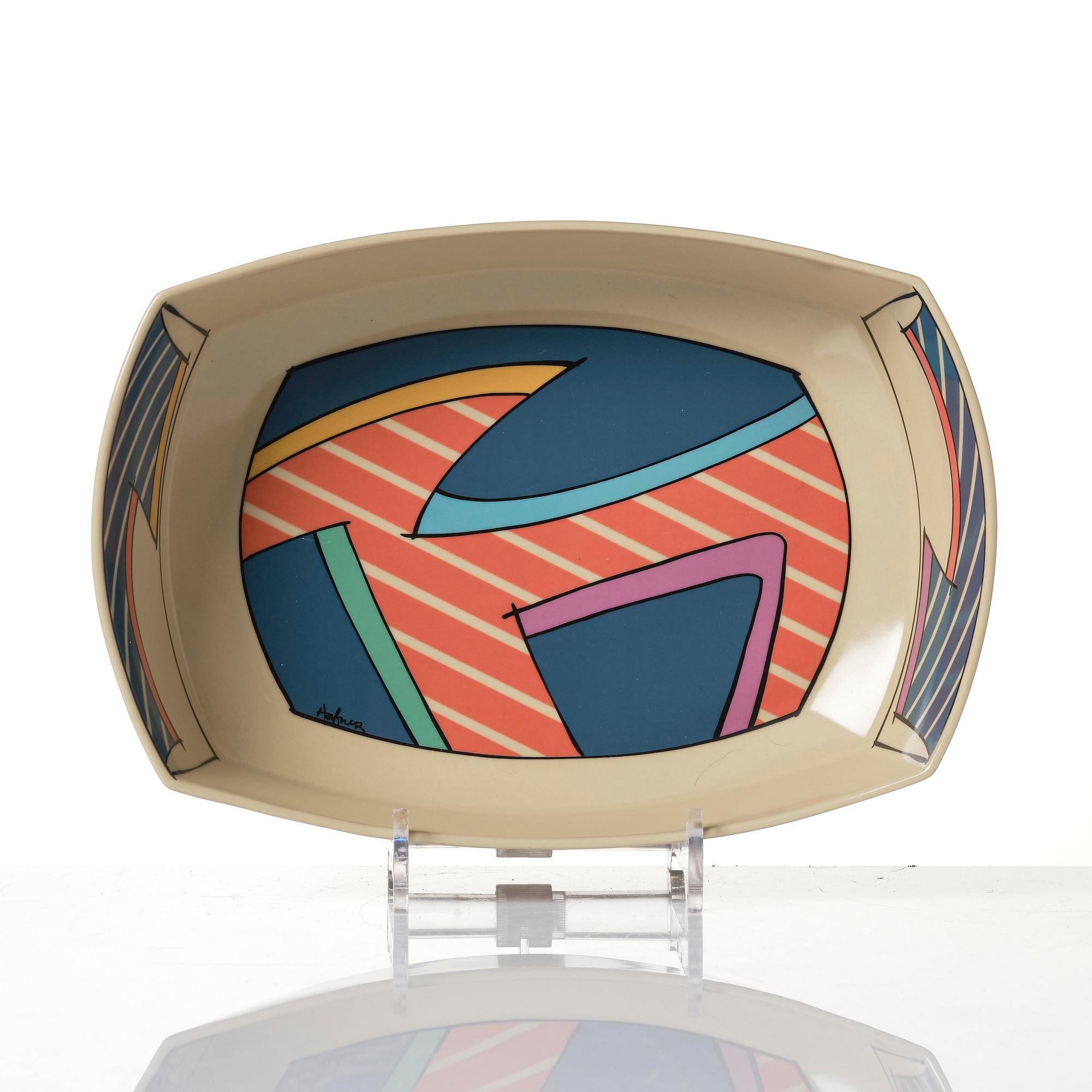 Dorothy Hafner, a 47-piece "Flash" ceramic dinner service, Rosenthal, Germany, post 1984.
