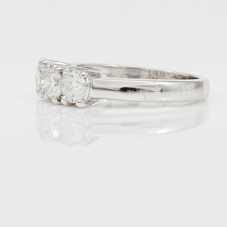 RING, briljantslipade diamanter totalt ca 1,02 ct.