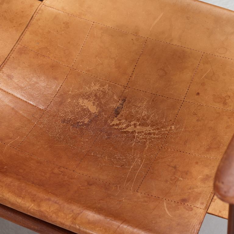 ADOLF RELLING & SIGURD RESELL, karmstolar, ett par "56/2 Bambi-serien", Rastad & Relling, Norge 1950-60-tal.