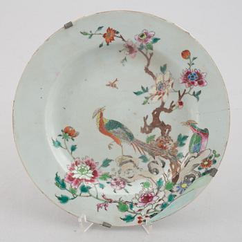 A pair of famille rose double peacock dishes, Qing dynasty, 18th century.