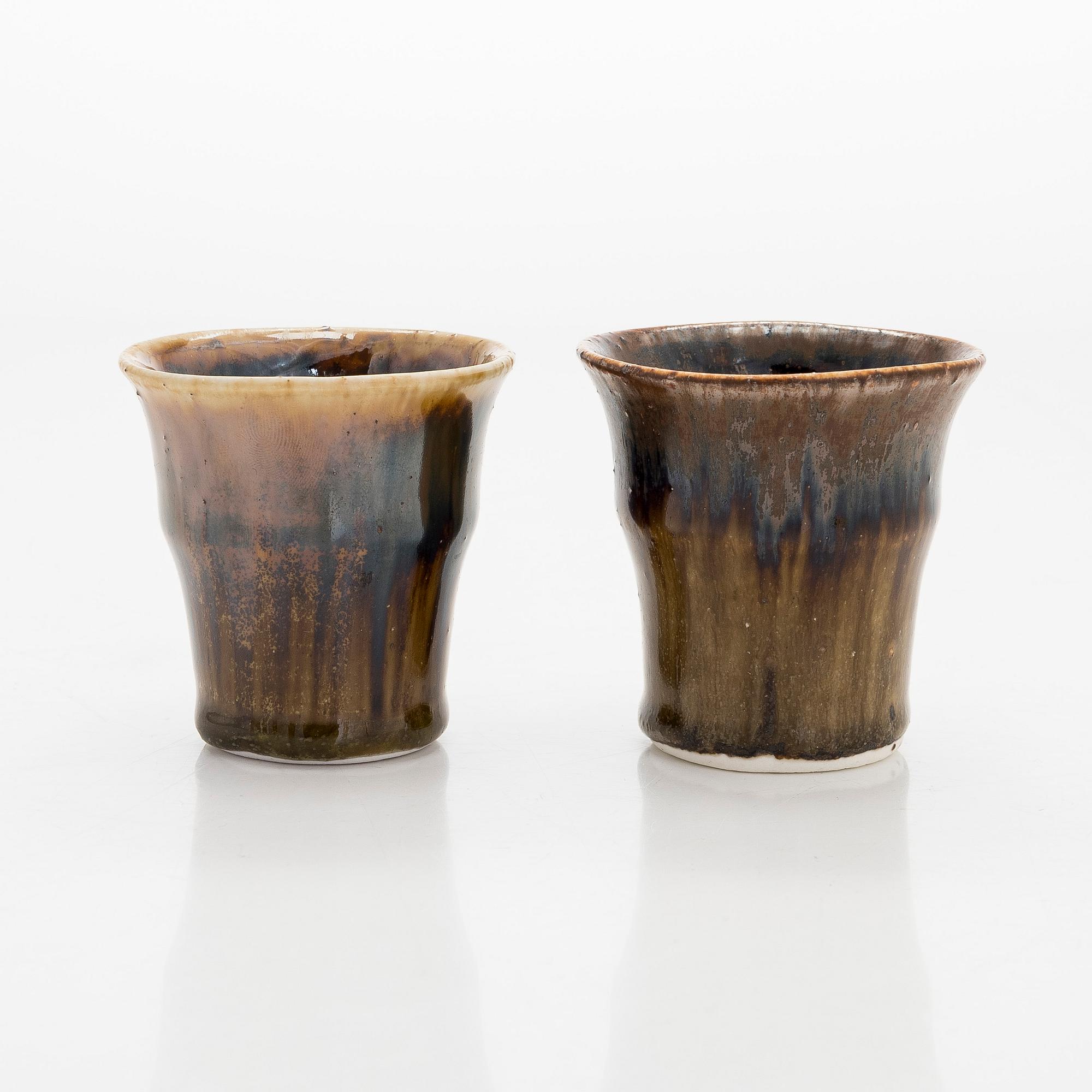 Liisa Hallamaa (Larsen), A set of six ceramic cups, signed Alamaa LH.