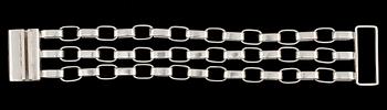 HALSLÄNK med HÄNGE samt ARMBAND, sterlingsilver, Sven-Erik Högberg, respektive Anders Högberg, Göteborg 1979. 272 g.