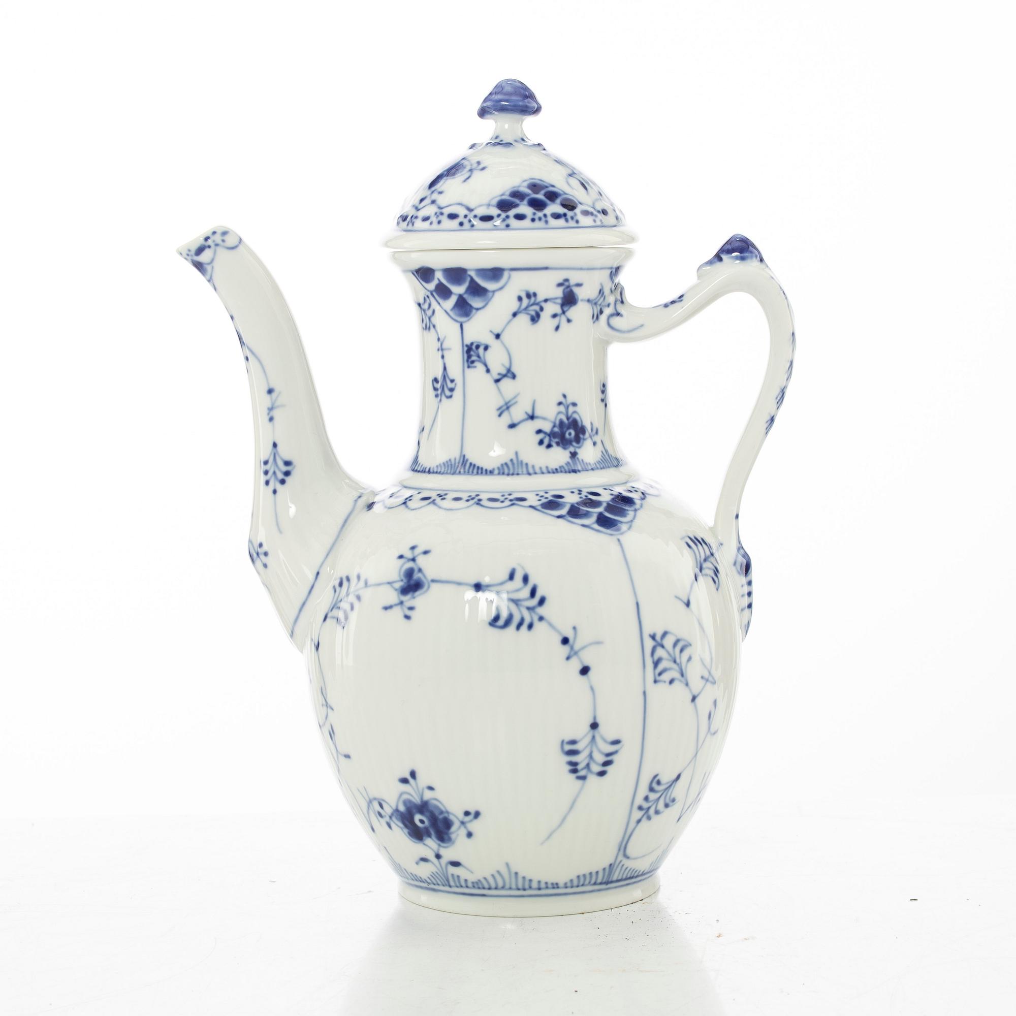 Royal Copenhagen, a 27-piece porcelain 'Blue fluted' half lace coffee service, Denmark, 1963-73.