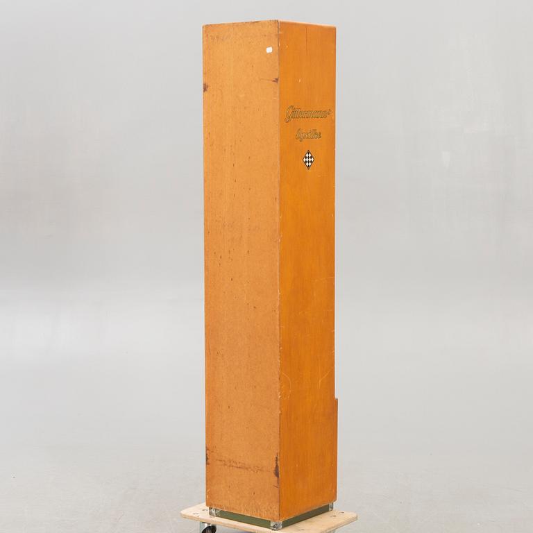 A display cabinet marked  "Gütermanns Sysilke", 1940s.