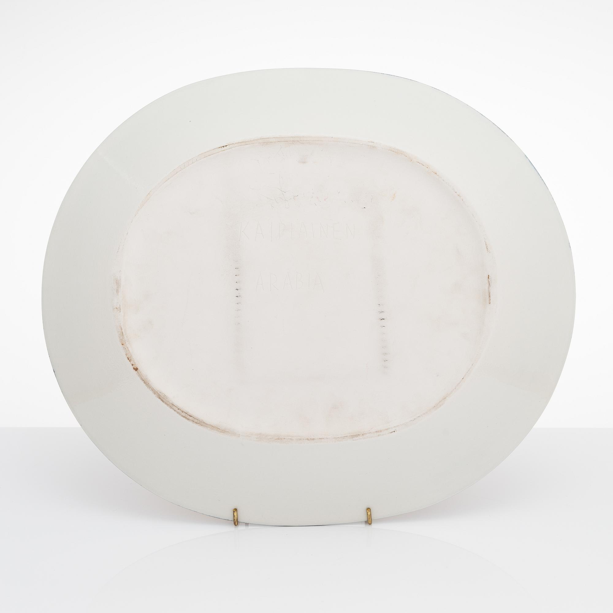 BIRGER KAIPIAINEN, a stoneware decorative dish signed Kaipiainen Arabia.