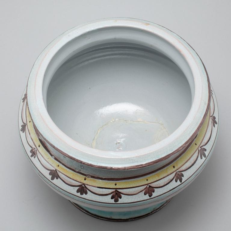 A unique earthenware soup terrine by GABRIEL BURMEISTER for Upsala Ekeby, dated 1921.