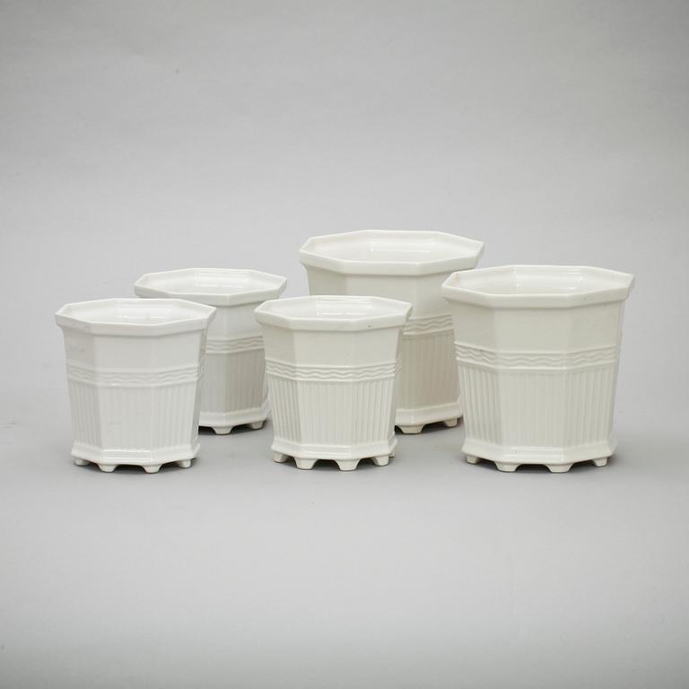 YTTERFODER, 3+2 st, porslin. Prins Eugens Waldemarsudde, Gustafsberg 1915.