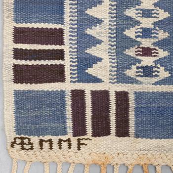 Barbro Nilsson, MATTO, "Salerno blå", flat weave, ca 425-429,5 x 278-281 cm, signed AB MMF BN.