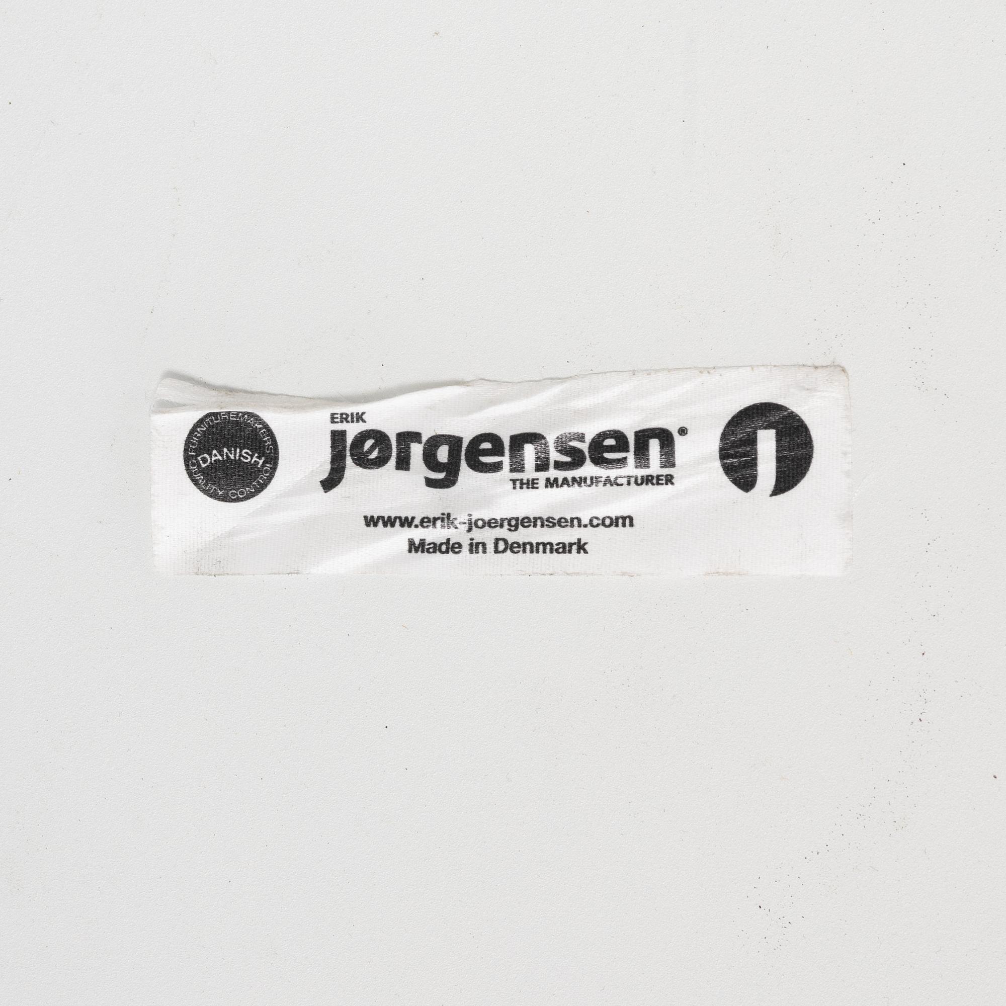 Ernst & Jensen, soffbord, "Insula", Erik Jørgensen, Danmark, 2000-tal.