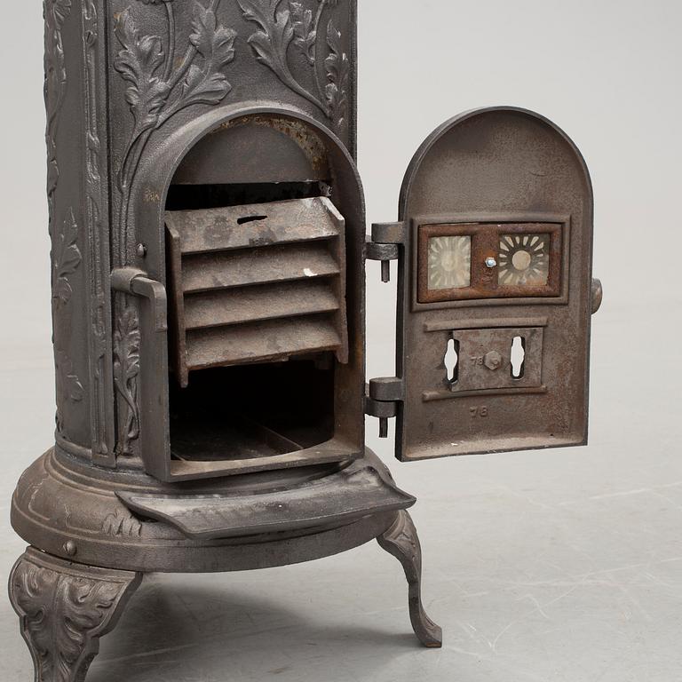 A cast iron stove by Husqvarna, model No 78, early 20th century.