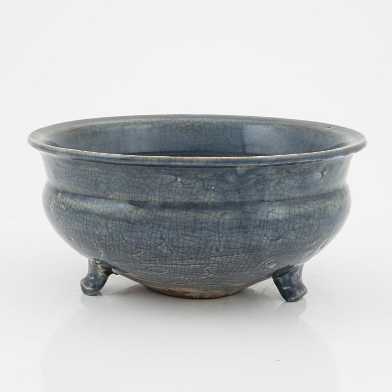 Rökelsekar, glaserad keramik, Sydostasien, 1900-tal.