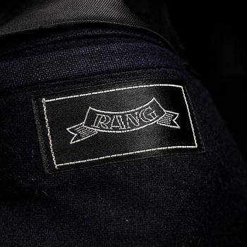 FLYGUNIFORMSJACKA, BYXA OCH FLYGUNIFORMSROCKAR, totalt 8 delar. Flygvapnet, en daterad F3 1952.