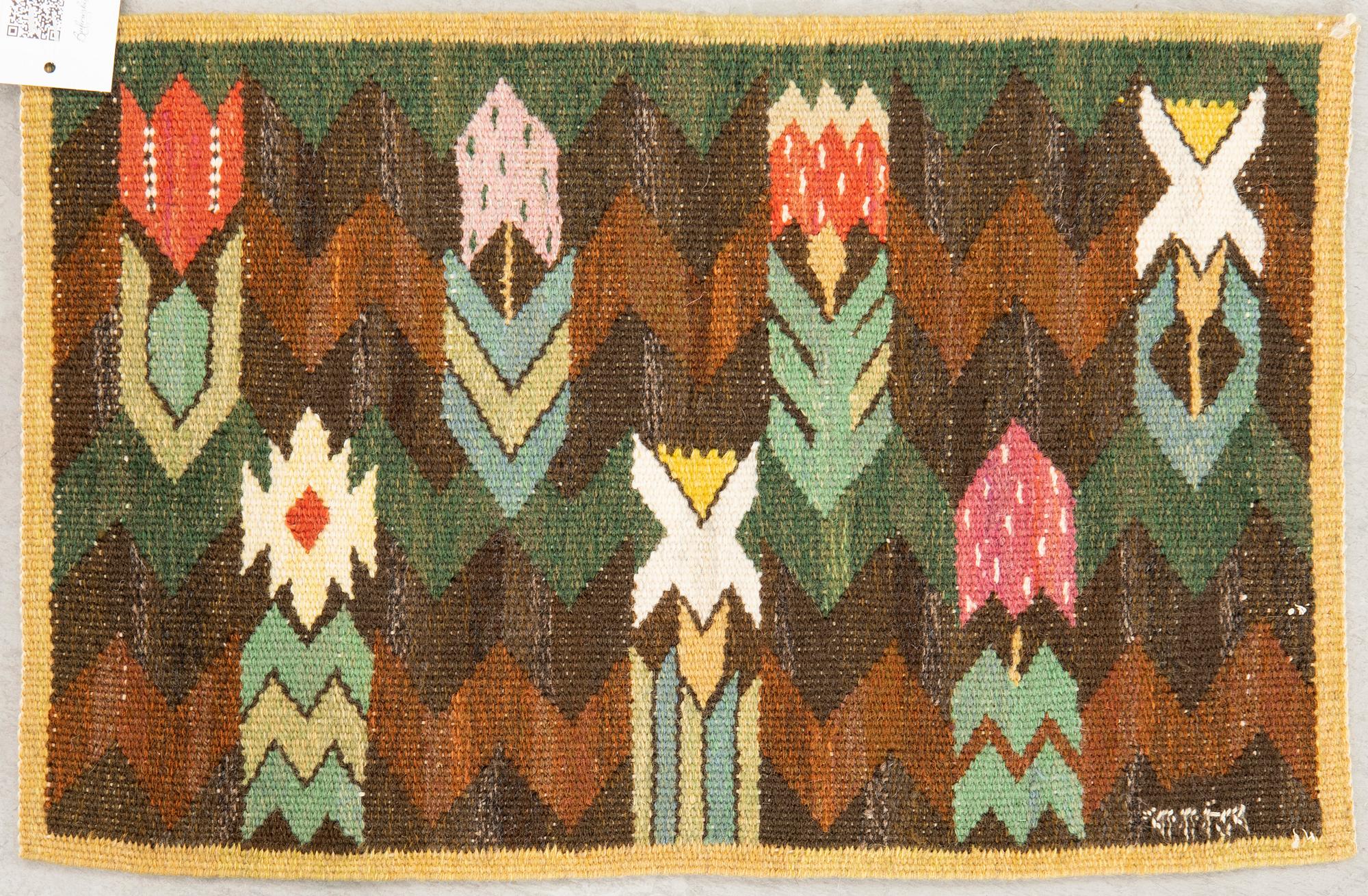 Märta Måås-Fjetterström, Bonad signerad AB MMF (Märta Måås Fjetterström), "Täppan" gobelängteknik ca 35x54 cm.