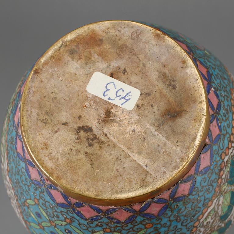 VAS samt KANNA, cloisonné, 1800-talets slut/1900-talets början.