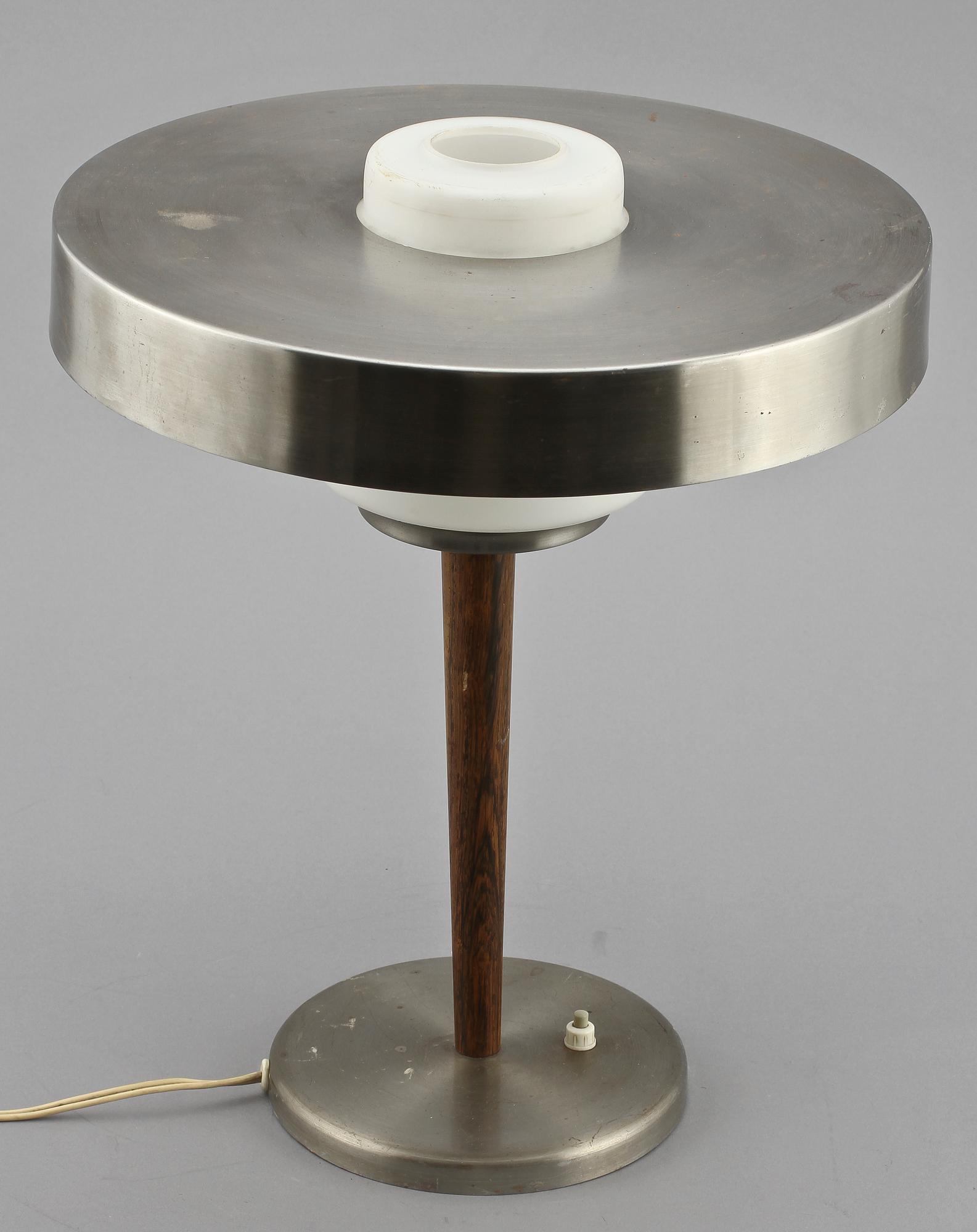 BORDSLAMPA, 1900-talets andra hälft.