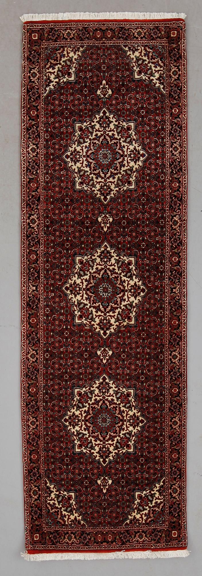 MATTA, Bidjar, ca 245 x 73 cm.