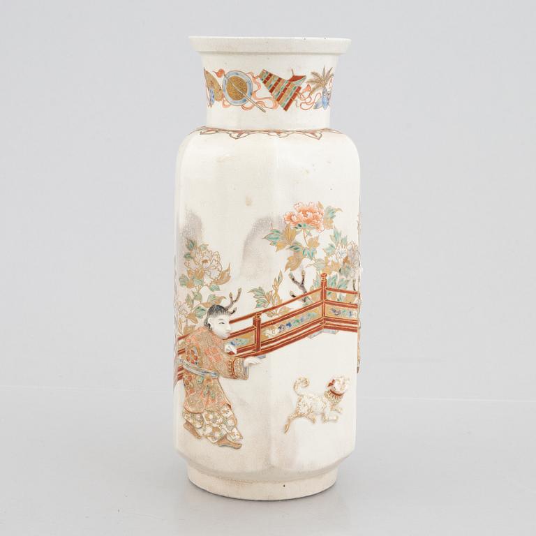 A Satsuma-ware porcelain vase, Japan, Meiji (1868-1912).