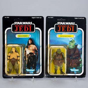 STAR WARS, 8 stycken actionfigurer i förpackning, Kenner och Palitoy, 1980-tal.