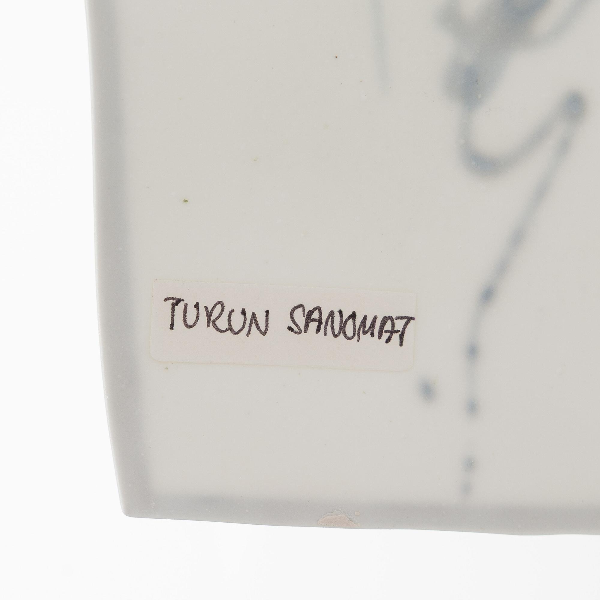 Inkeri Leivo, vägglampa, "Love letter", signerad IL 25/-90/MM Arabia Finland.