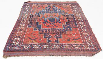 A Kashgai Shiraz carpet, c. 270 x 155 cm.
