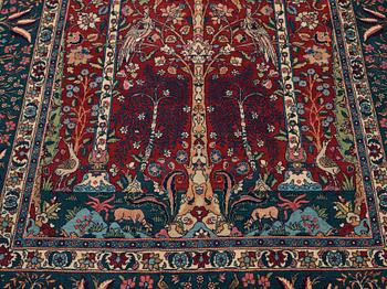 Matto, a semi-antique Esfahan figural part silk, ca 222-227,5 x 128-135,5 cm.