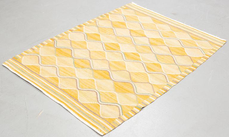 Barbro Nilsson, matto, "Spättan, gul", flat weave, ca 190,5-192,5 x 135-143 cm, signed AB MMF BN.