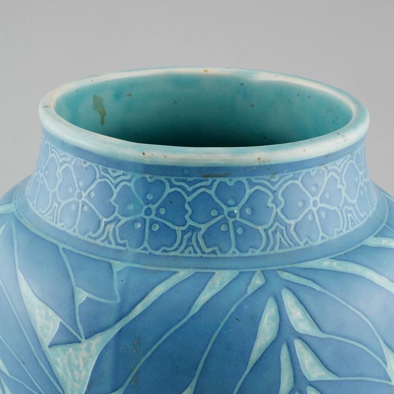 A Josef Ekberg vase, Gustavsberg, 1917.