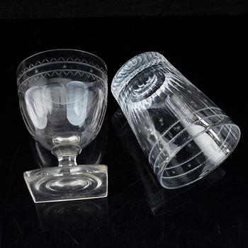 A part glass service, 20th century (25 pieces).