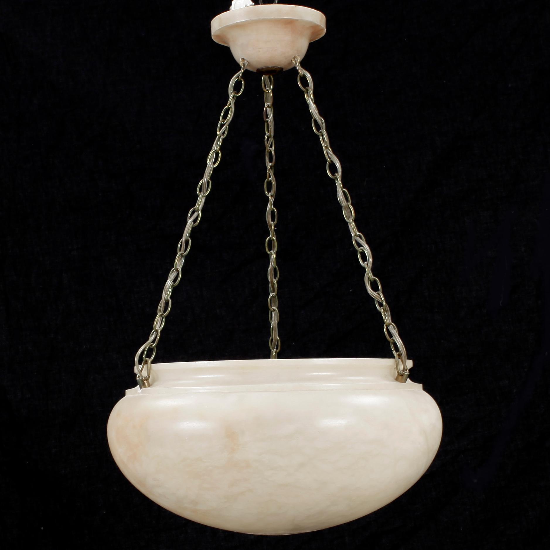 TAKAMPEL, troligen alabaster, 1900-talets första hälft.