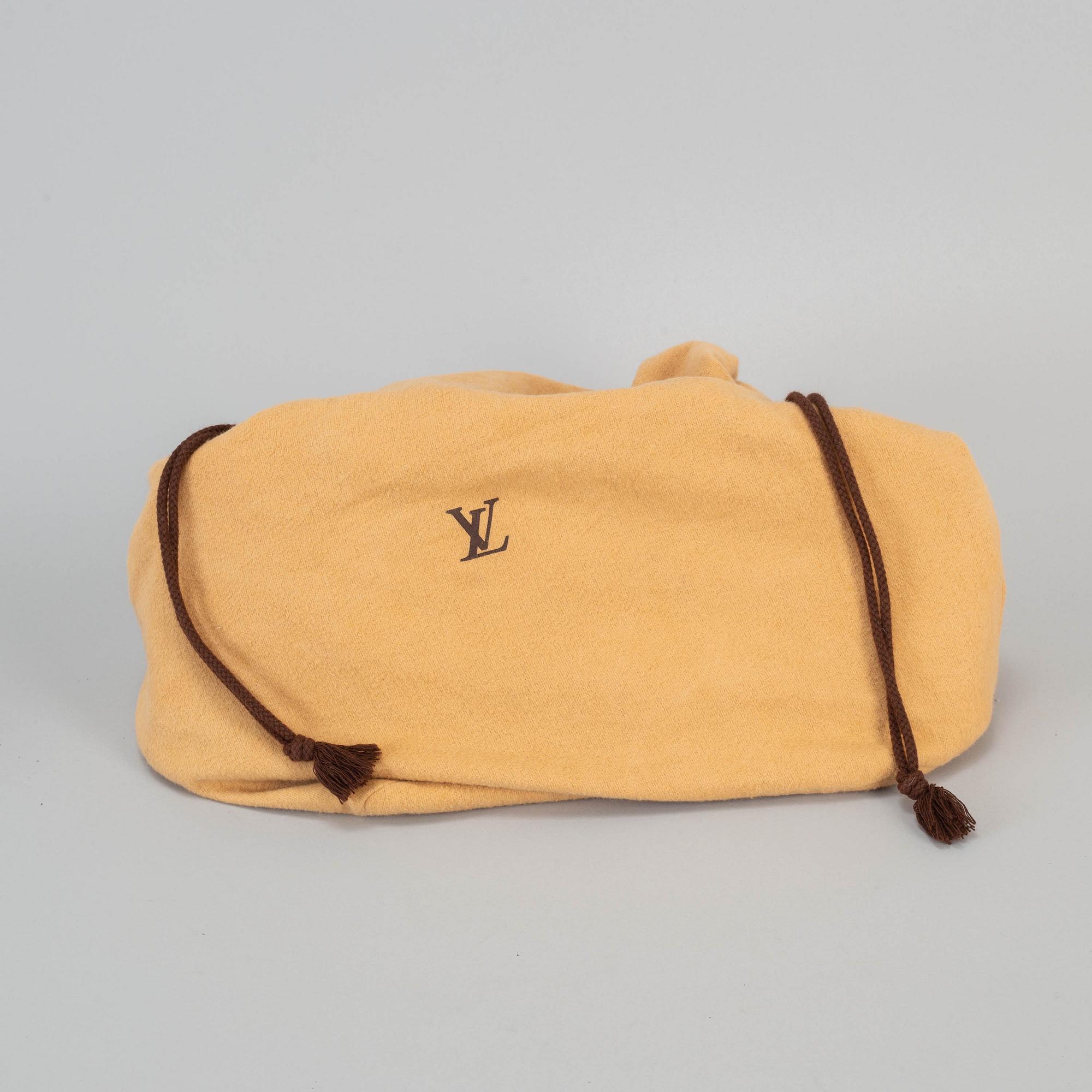 LOUIS VUITTON, 'Monogram Mini Lin Alma Long'.