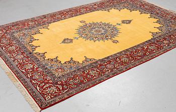 A carpet, Old Esfahan, part silk, ca 311 x 201 cm.