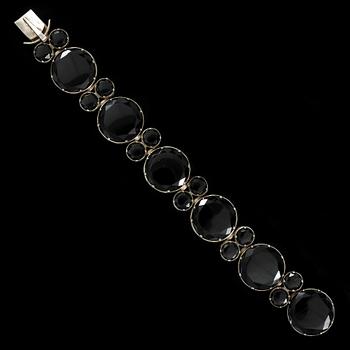 ARMBAND, silver och onyx, 1800-talets första hälft. .