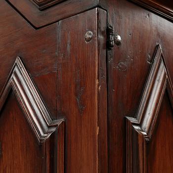 An 18th century cabinet.