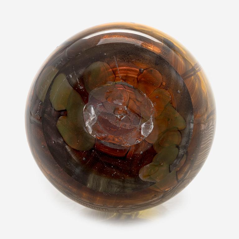 Sini Majuri, a glass sculture 'Iron and love'. Signed Sini Majuri 2023.