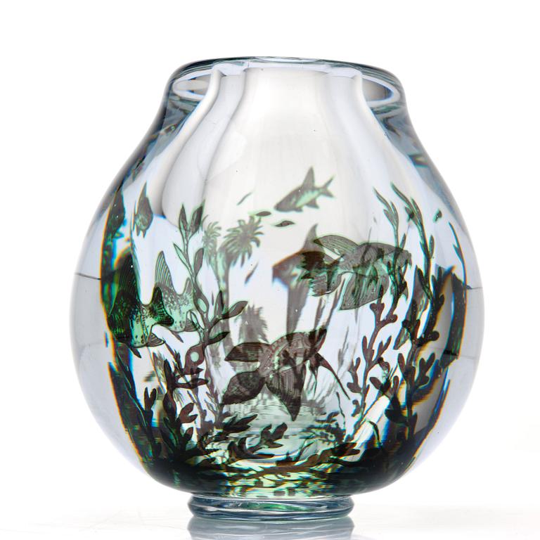 Edward Hald, a "fish graal" glass vase, Orrefors, Sweden 1945.