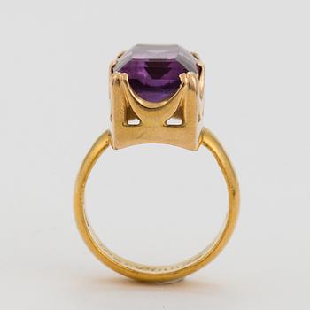 RING med ametist.