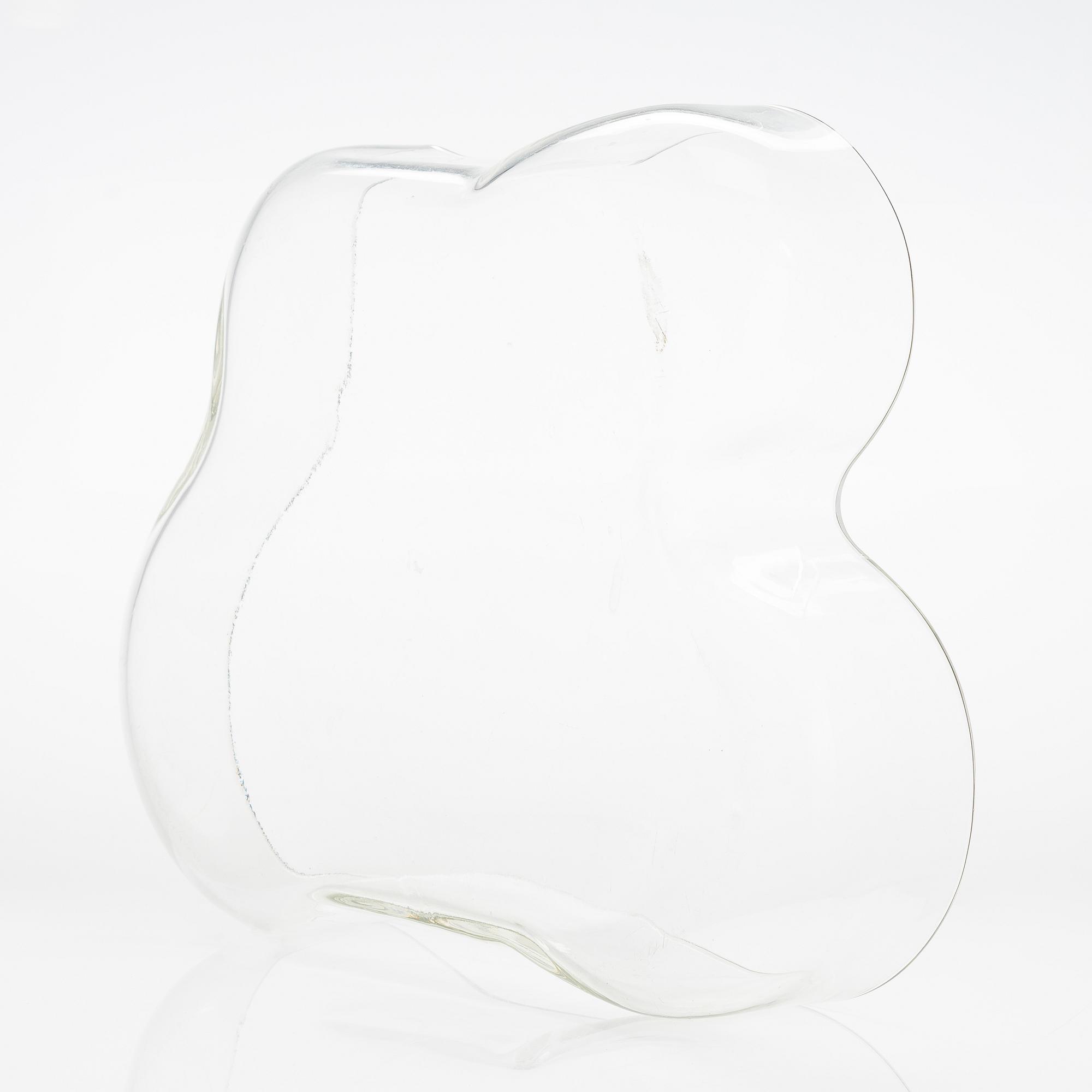 Alvar Aalto, malja malli 3035, signeerattu Alvar Aalto Iittala. 1950-luku.