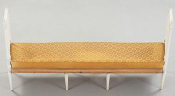 SOFFA/ FÖNSTERBÄNK. Gustaviansk, 1700-talets slut.