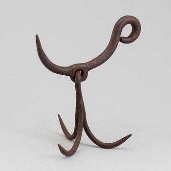 AN 18TH CENTURY IRON MEAT HOOK.